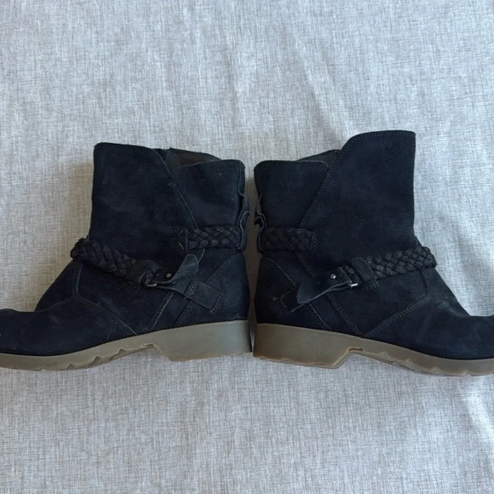 Teva De La Vina Waterproof Suede Black Side Zip Leather Ankle Boot‎ size 7